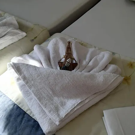 アパートホテル Zeus