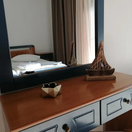 Aparthotel Zeus *